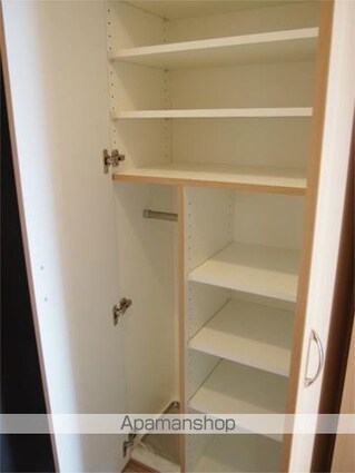 ルーブル高田馬場参番館[1K/25.5m2]の収納