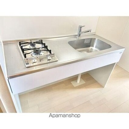 ラ・ヴィ・アン・ローズ[1R/23.17m2]のリビング・居間