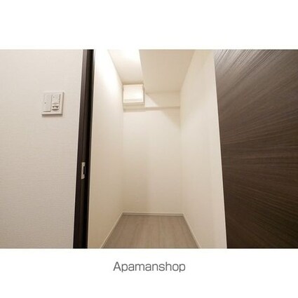コンフォリア新宿イーストサイドタワー[1R/44.8m2]の収納