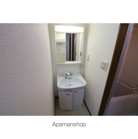 アムール もみの木の内装写真