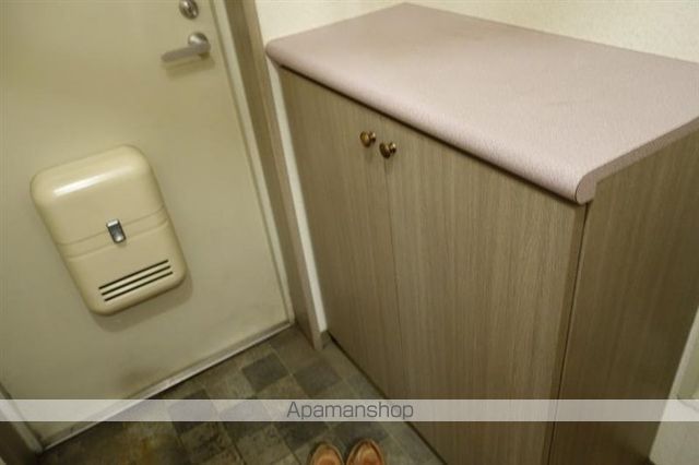 ライオンズマンション仲間町壱番館 303の内装写真