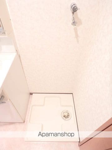 グリフィン新横浜・七番館の内装写真