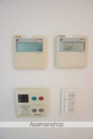 グリシーヌIIの内装写真