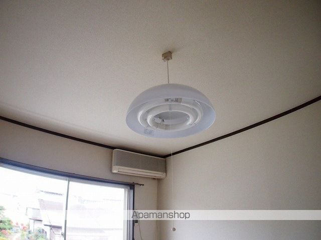 シャトリオン前原の内装写真