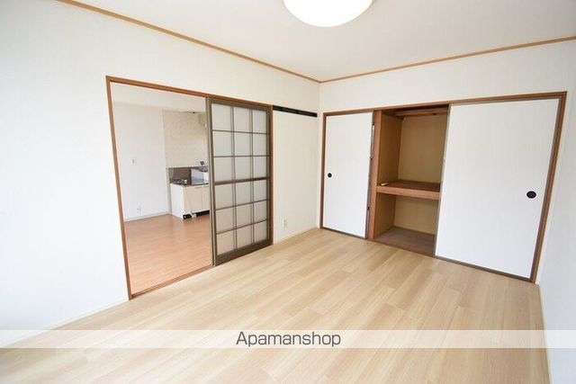 屋島ハイツ B棟の内装写真