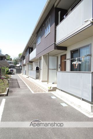 パルタージュ A棟の玄関写真