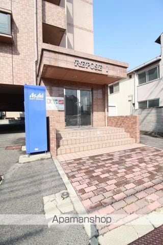 レポーゼ1の玄関写真