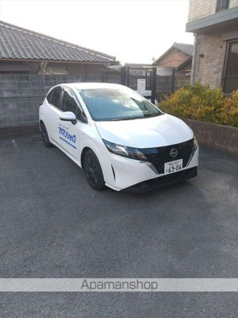 和歌山県和歌山市砂山南１丁目[2LDK/55.44m2]の駐車場1