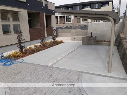 フォレストヒル・キャトル[1LDK/45.8m2]の駐車場2