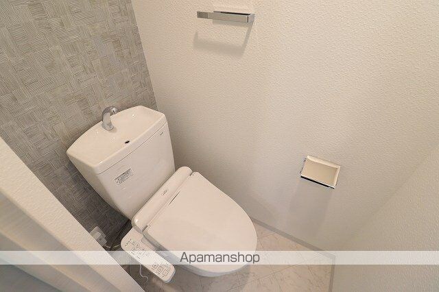 ＬａＳａｎｔｅ観音本町（旧　Ｓ－ＲＥＳＩＤＥＮＣＥ観音本町）[1LDK/29.97m2]のトイレ