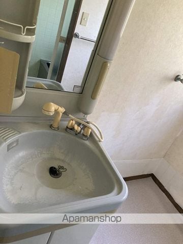 ジャパンビル西富第9号の内装写真