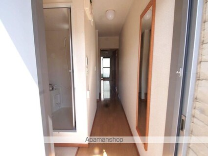 レオパレスパークハイム[2DK/49.2m2]の玄関