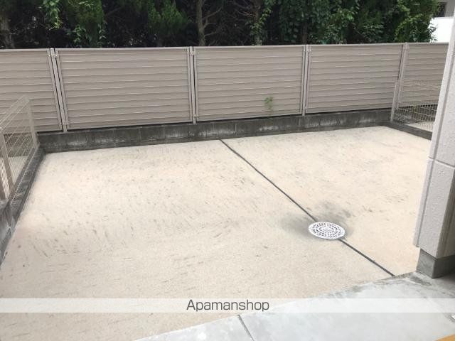 ユニヴァリィ ルミナスの玄関写真