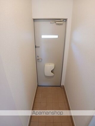エレガンス　Ⅱ[1R/30m2]の玄関