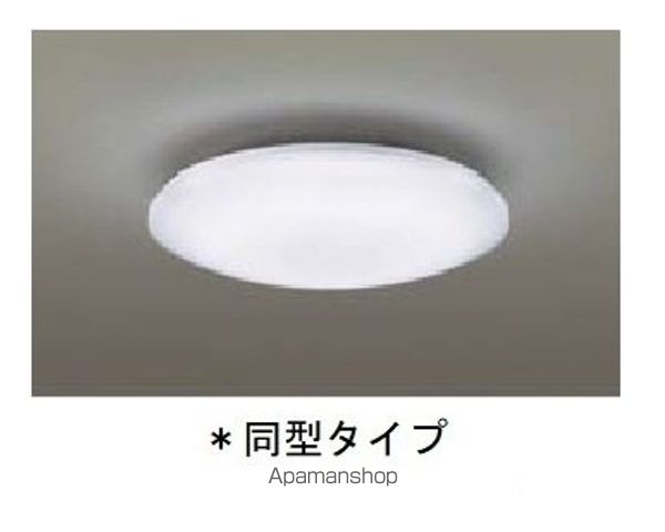 プティ・リスの内装写真