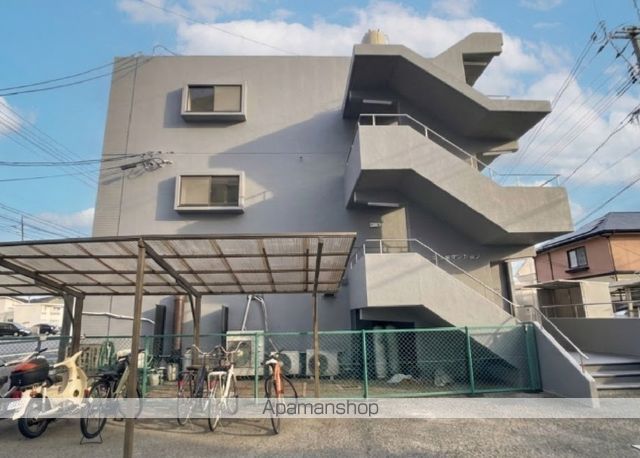 さつきマンションの外観写真