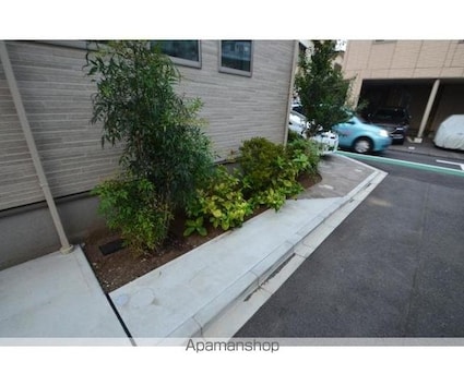 北新宿２ー５ー３３[1K/25.67m2]の外観3