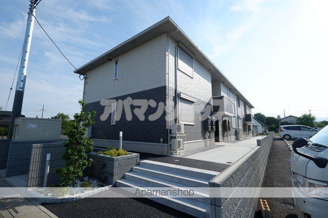 グラシューズの外観写真