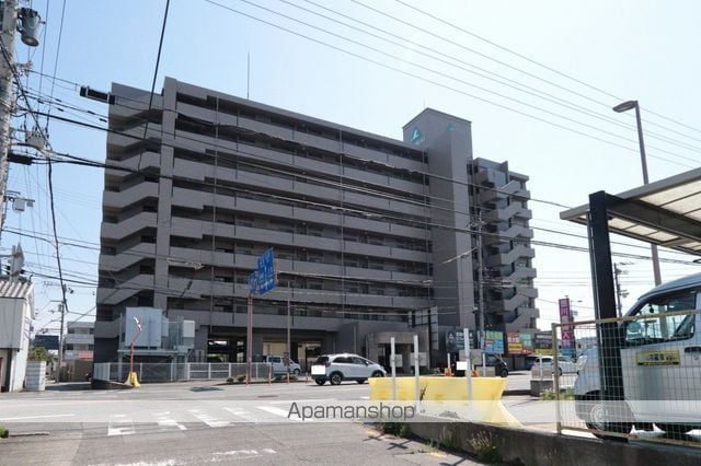 サーパス吉野本町の外観写真