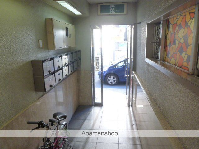 双葉ビルの玄関写真