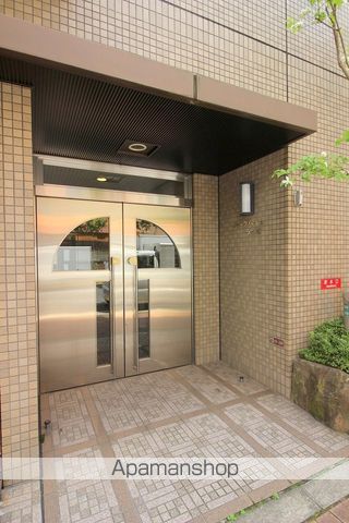 パークハイムうつぼの玄関写真