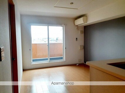 フォーレスト近津[2LDK/57.07m2]のリビング・居間