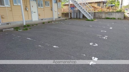 マリンパーク[1K/26.5m2]の駐車場1