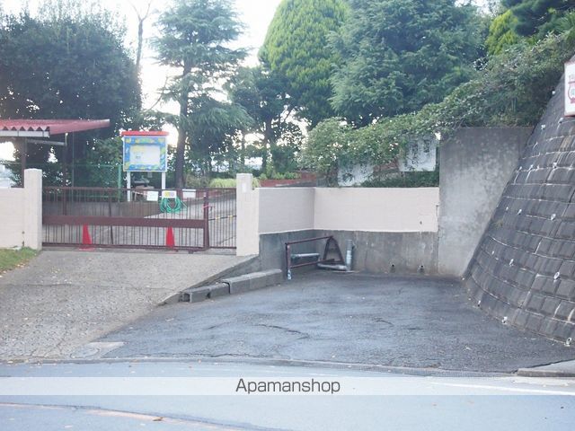 横浜線 十日市場駅 徒歩25分 2階建 築2年の周辺写真