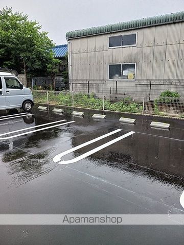 ファミリアーレの内装写真