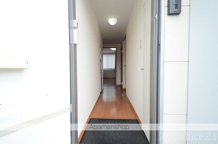 レオパレス三本松[1K/23.71m2]の玄関