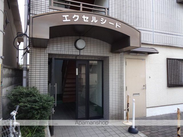 エクセルシードの玄関写真