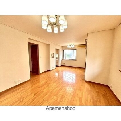 北町４丁目貸家[4LDK/91.58m2]のリビング・居間1