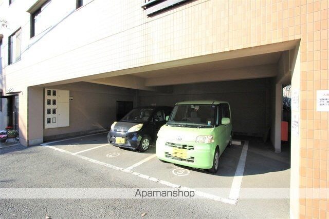 グリーンヒル[3LDK/64m2]の駐車場
