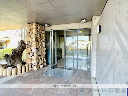 ＲＵ・ＲＡＬ[1K/33.42m2]のエントランス3