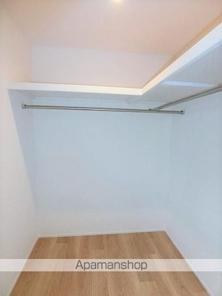 ラテルネ本八幡[3LDK/85.5m2]の収納