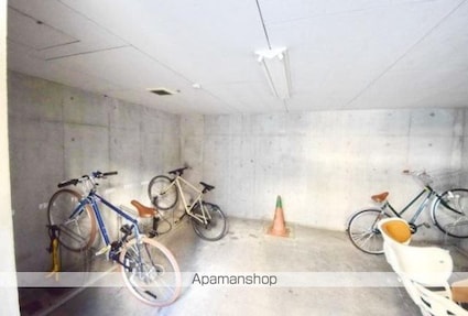 東京都江戸川区本一色１丁目[1LDK/47.18m2]の共用部5