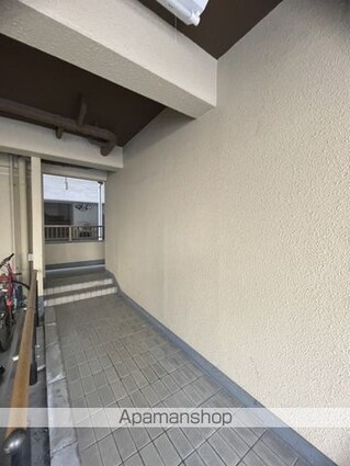 メゾン千田[1LDK/40m2]のエントランス1