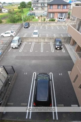 ソレイユ山代[1K/26.4m2]の駐車場