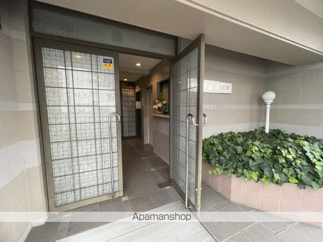 キャステール西川口の玄関写真