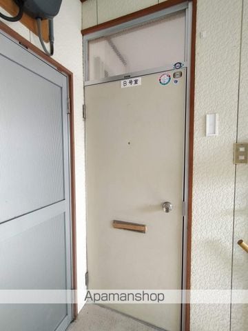 大畑ハイツの玄関写真