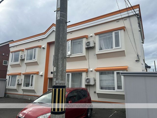 秀ハイツの外観写真