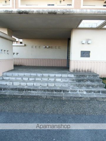 日豊本線 延岡駅 徒歩12分 8階建 築30年の玄関写真