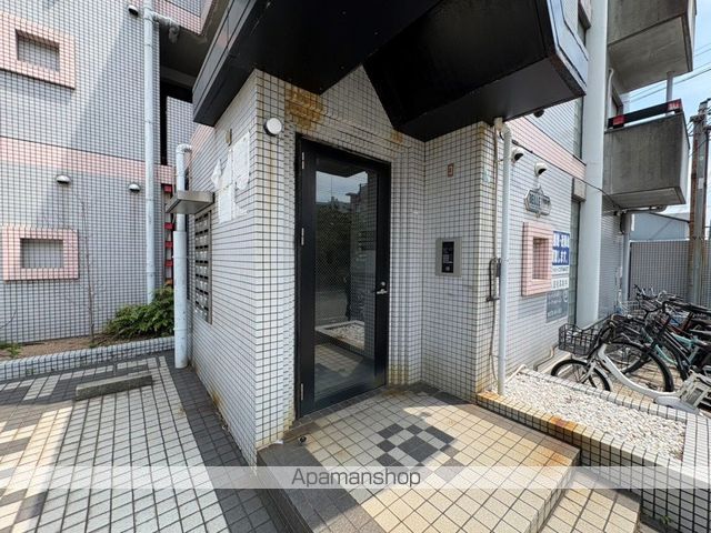 ベルトピア西宮の玄関写真
