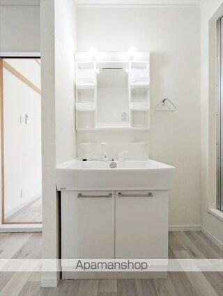 ルレーブＫ　Ｂ棟[2LDK/57.93m2]の洗面所