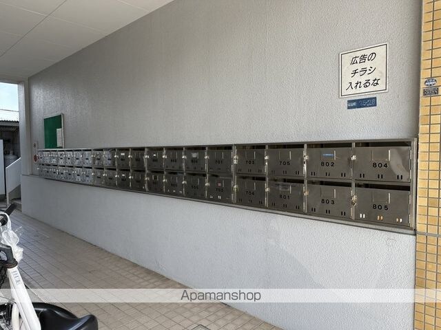 高知県高知市新田町[1K/19.44m2]のエントランス
