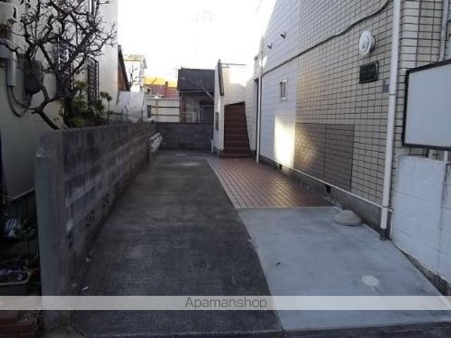 パレス萩丘の玄関写真
