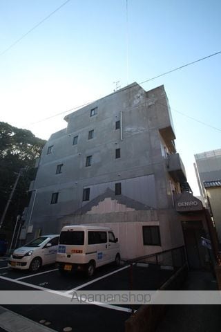DENIROビルの外観写真
