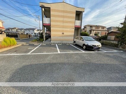 レオパレスカーサ[1K/20.28m2]の駐車場