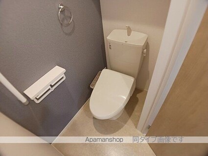 フィオーレＨ[1LDK/40m2]のトイレ