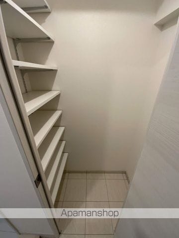 MODERN ASPIRATION平尾駅前の内装写真
